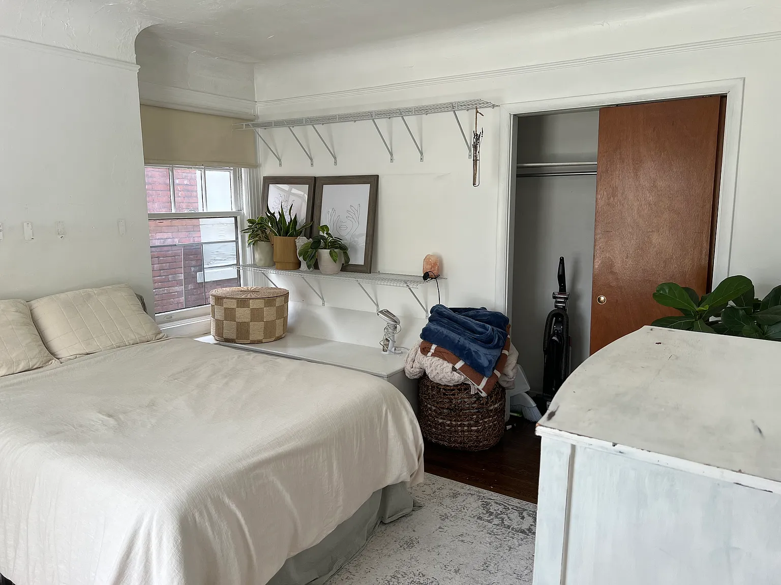 1 bed, $1,075 — Photo 4