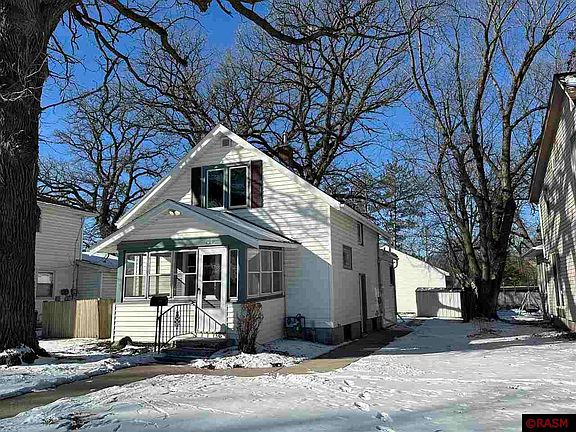2nd image of 108 Norton St