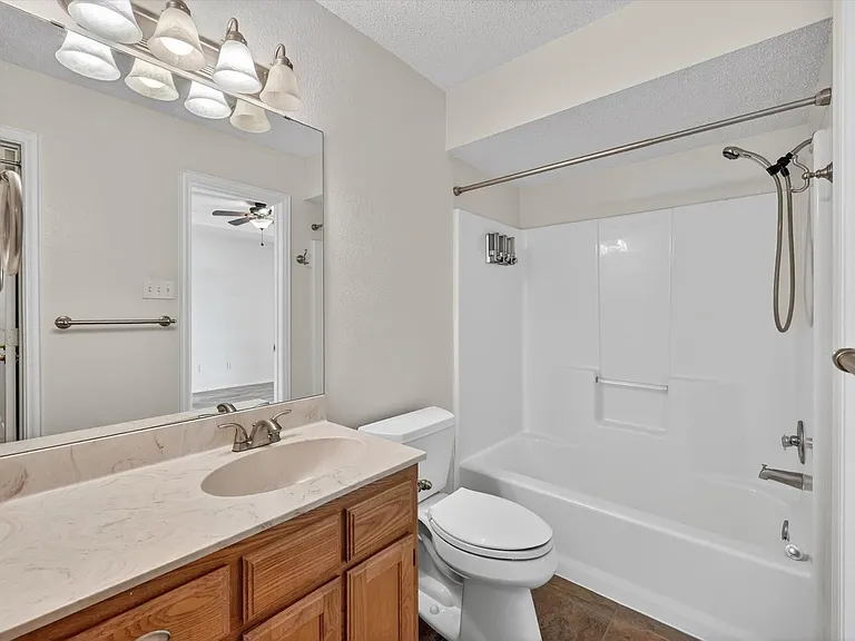 3225 Hollycreek — Photo 14