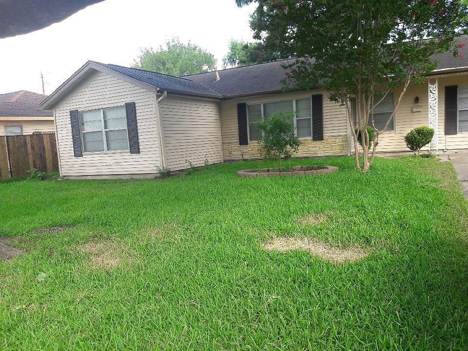 1st image of 1407 Ogilvie St