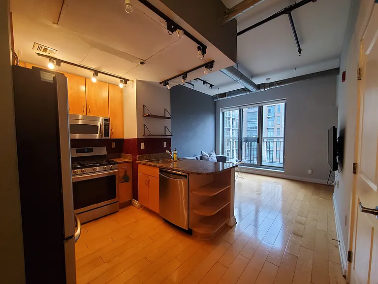 301 Massachusetts Ave NW #706 — Photo 3