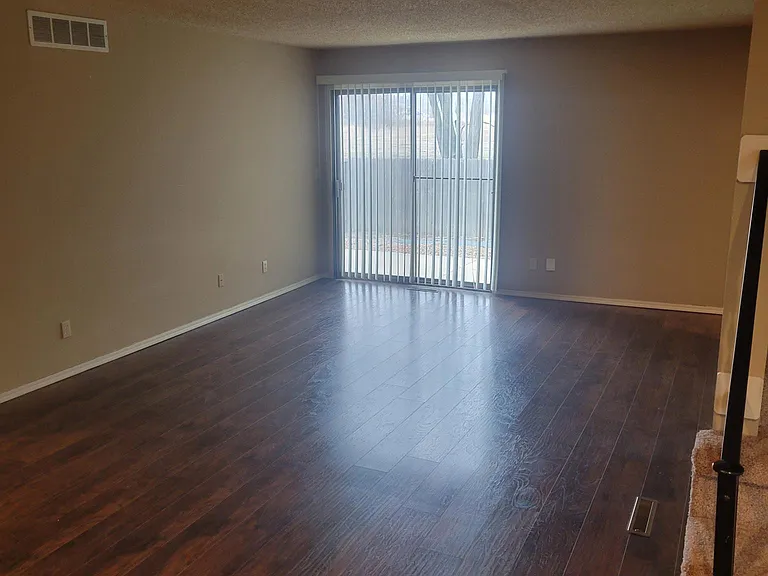 6918 E Farmview Ln — Photo 3