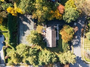 58 Laura Ln, Morristown, NJ 07960