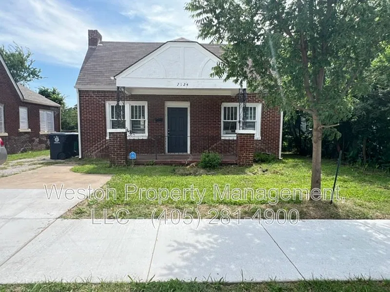 3 bed, 1.0 bath, 1245 sqft, $1,095 — Photo 2