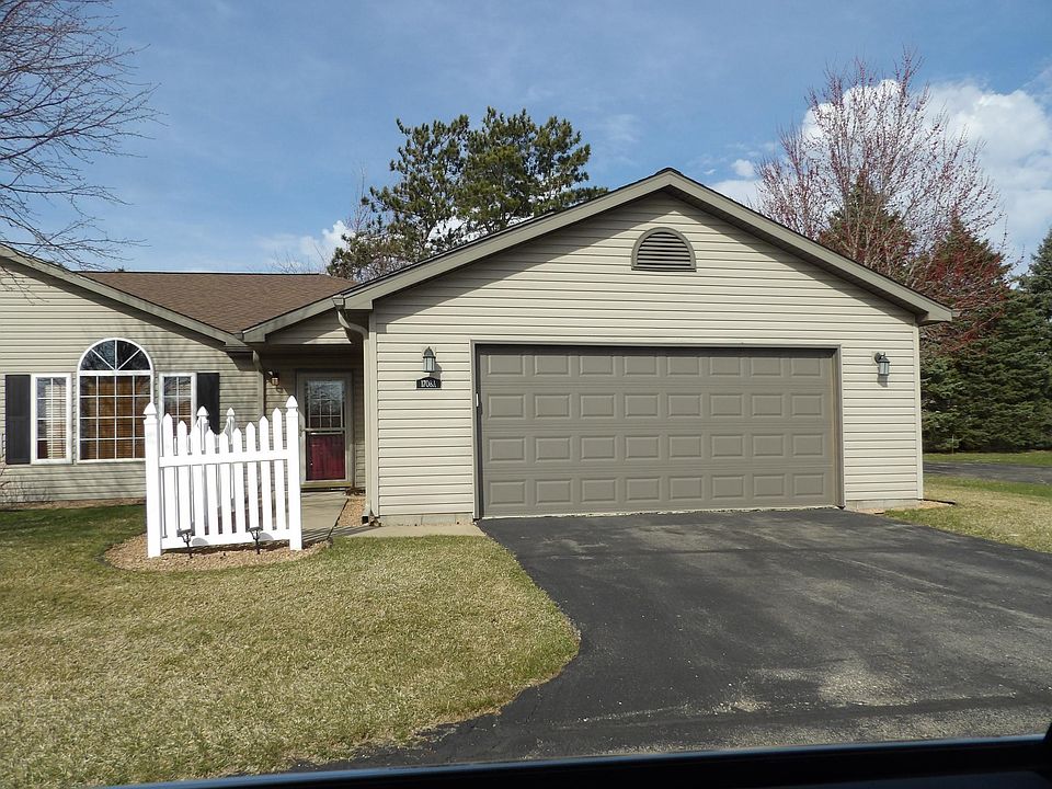 1st image of 1708 Carriage Home Dr #33