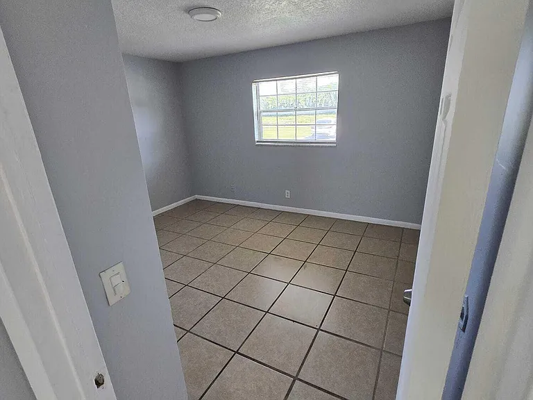 4990 Kirk Rd — Photo 10