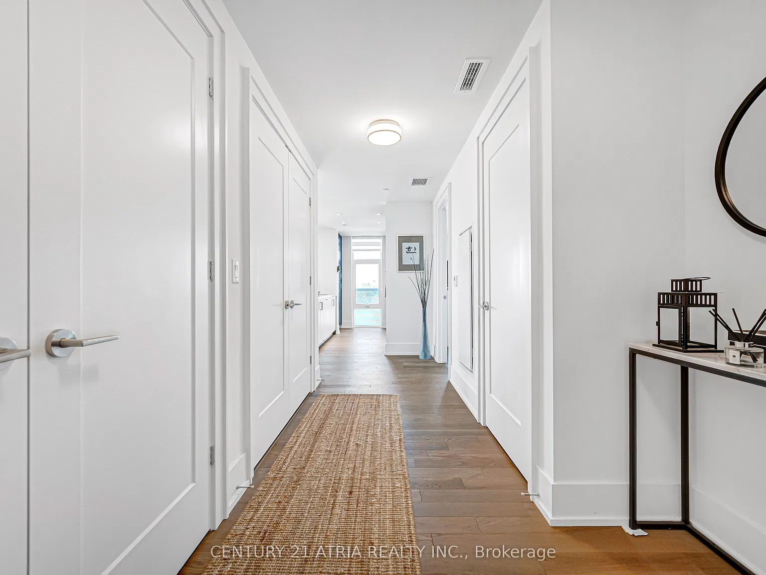 2 bed, $5,000 — Photo 2