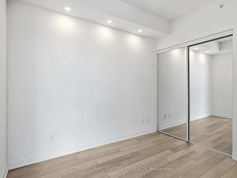 5230 Dundas St #407 — Photo 16