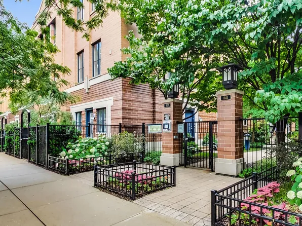 1137 W Monroe St Unit 9, Chicago, IL 60607