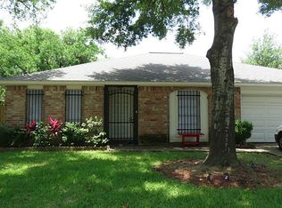 6911 Dusty Dawn Dr, Houston, TX 77086