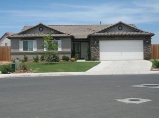 12106 Hill Country Dr, Bakersfield, CA 93312