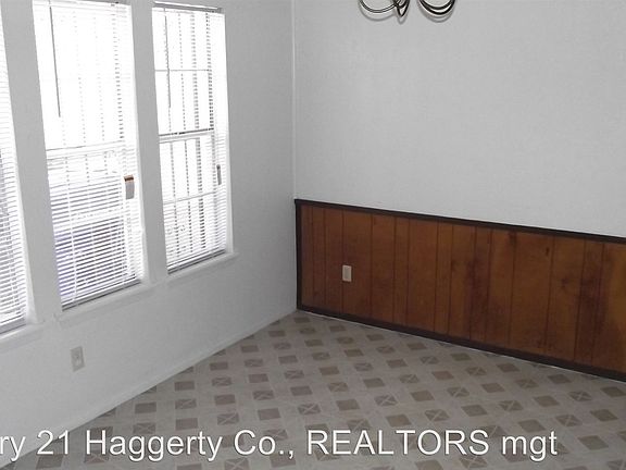 5th image of 10608 Springwood Dr #A-d