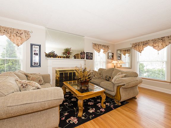 3rd image of 5401 N Oriole Ave