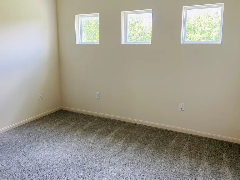 Residences of Long Branch — Photo 9