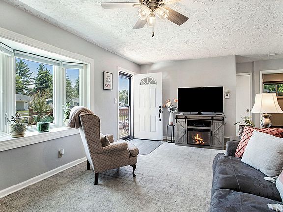 5th image of 170 Creekview Dr