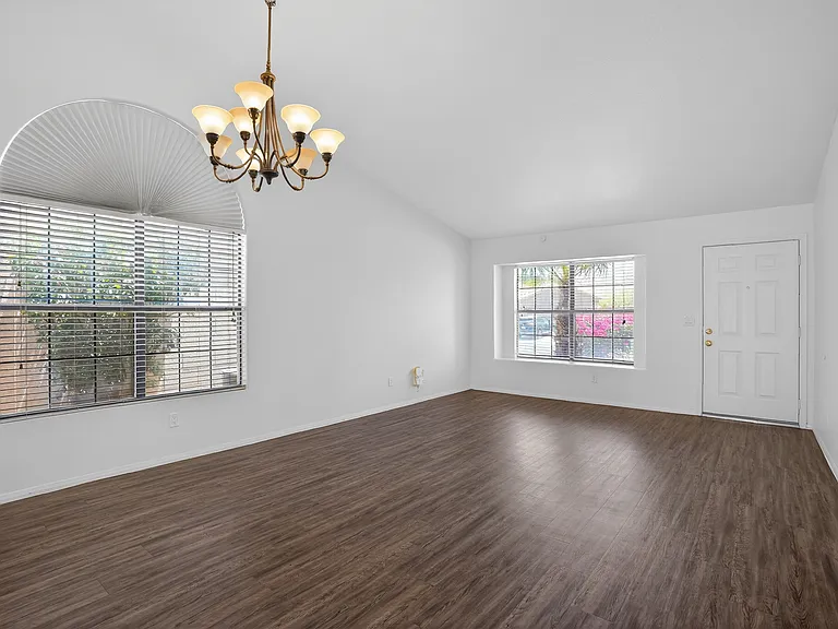 2524 E Indigo Brush Rd — Photo 10