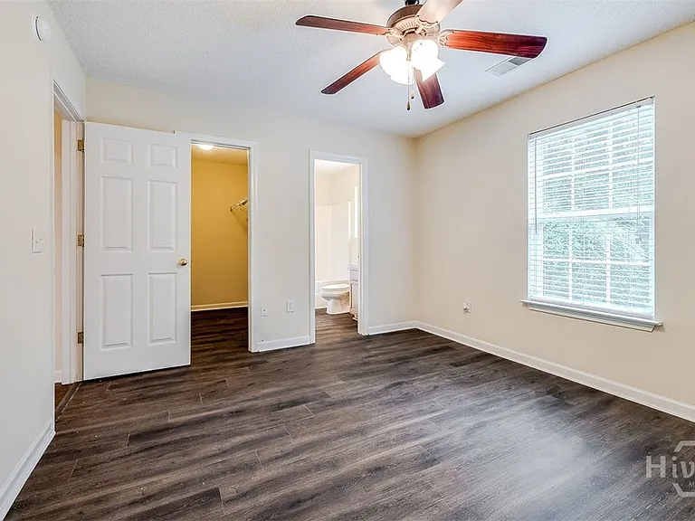 302 Shadowbrook Dr — Photo 18