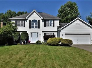 7332 Hambleton Dr, Solon, OH 44139