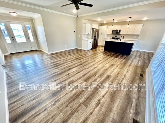 4th image of 7420 Lyman Ct