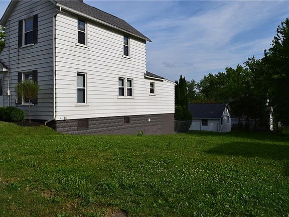 2nd image of 1096 Belleview Ave