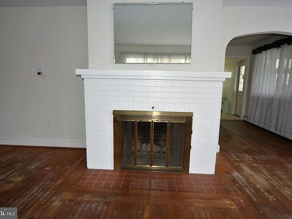 4th image of 76 Sussex Dr