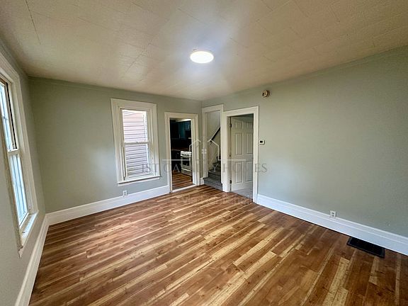 3rd image of 251 Arch St