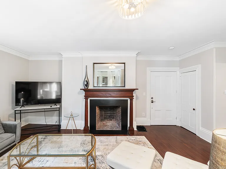 77 Coggeshall Ave — Photo 8