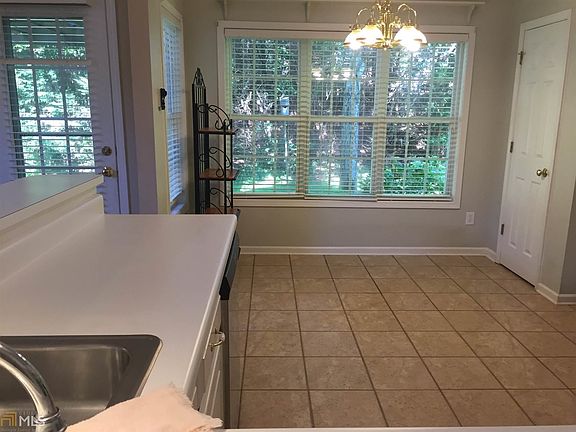 5th image of 345 Autumn Glen Cir