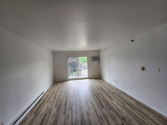 3rd image of 5810 Saint Charles Rd APT 2C