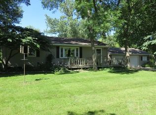 19066 280th St, Mason City, IA 50401