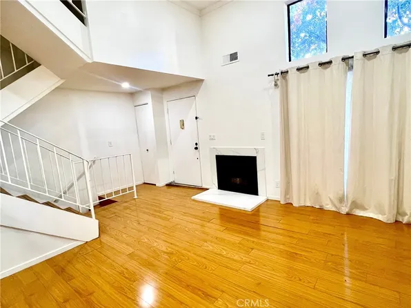 9131 Burnet Ave Unit 23, North Hills, CA 91343