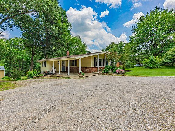 3rd image of 12641 Wildwood Dr