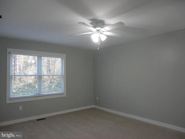 814 Rustic Ln — Photo 38