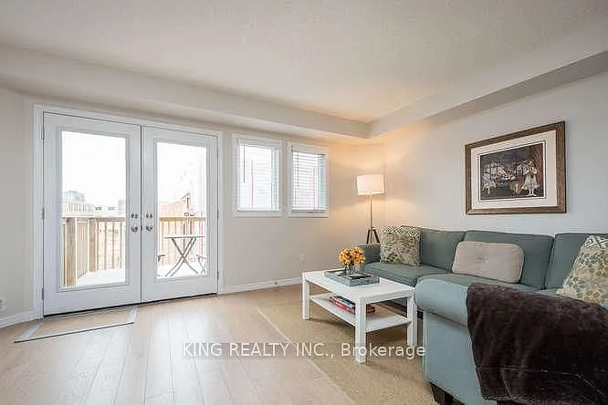 3200 Singleton Ave #38 — Photo 6