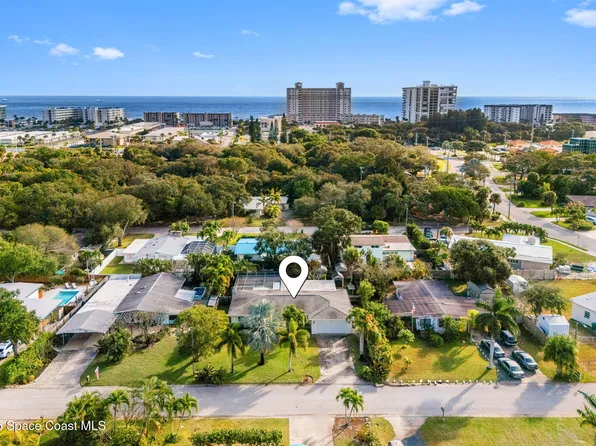 926 Santa Cruz Rd, Cocoa Beach, FL 32931