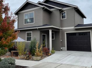 122 William Way, Talent, OR 97540