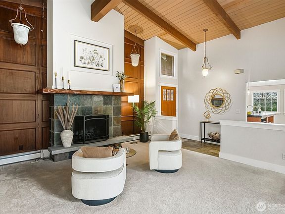 5th image of 10723 24th Avenue NE