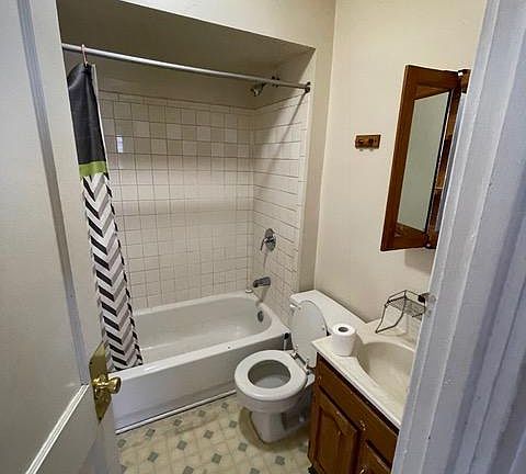 3rd image of 1512 E 174th St