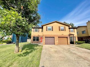 515 Vicksburg Dr, Belleville, IL 62221