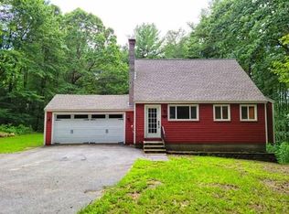 597 Barre Rd, Oakham, MA 01068