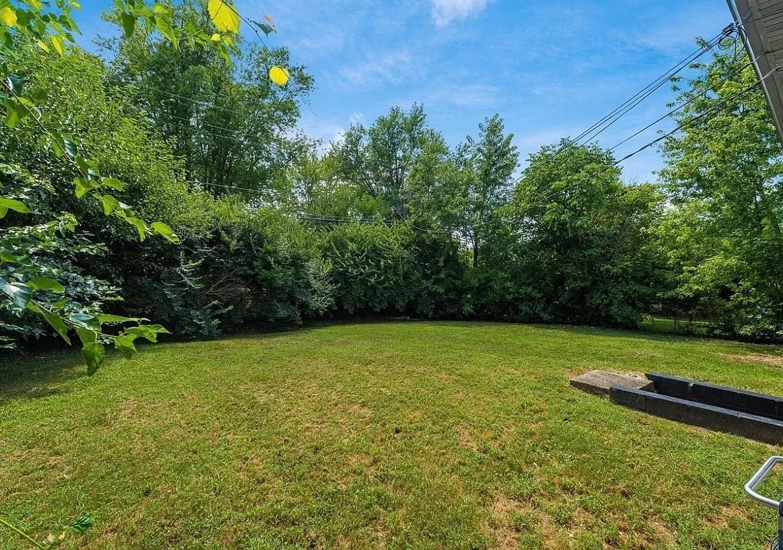 Charming 3BR House in Columbus — Photo 4
