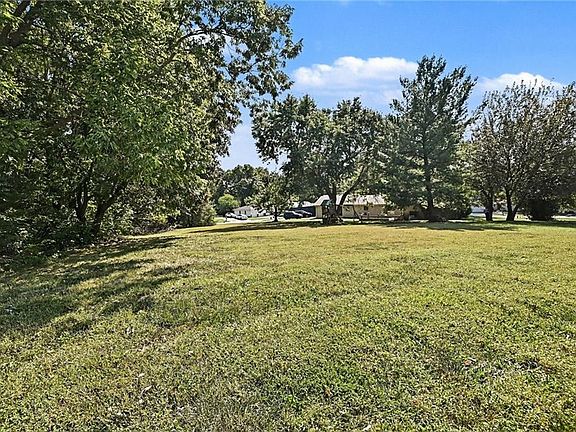 5th image of 0 Maple Ln