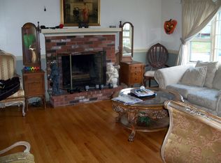 90 Valley Run Dr, Attleboro, MA 02703
