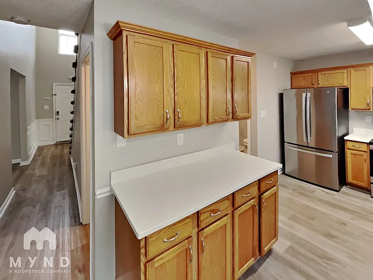 219 Chattaroy Dr — Photo 9