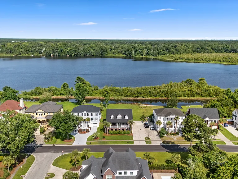1733 Indigo Island Dr — Photo 5
