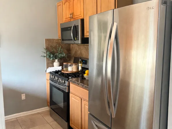 210 N 6th St Floor 2, Haledon, NJ 07508