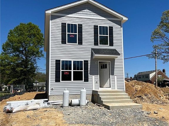 2nd image of 103 Hotchkiss St
