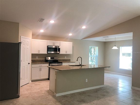 4th image of 1546 Glenan Rd