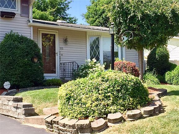 3rd image of 113 Elmtree Ln