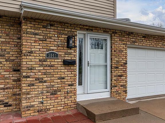 2nd image of 3841 Greenbrier Dr